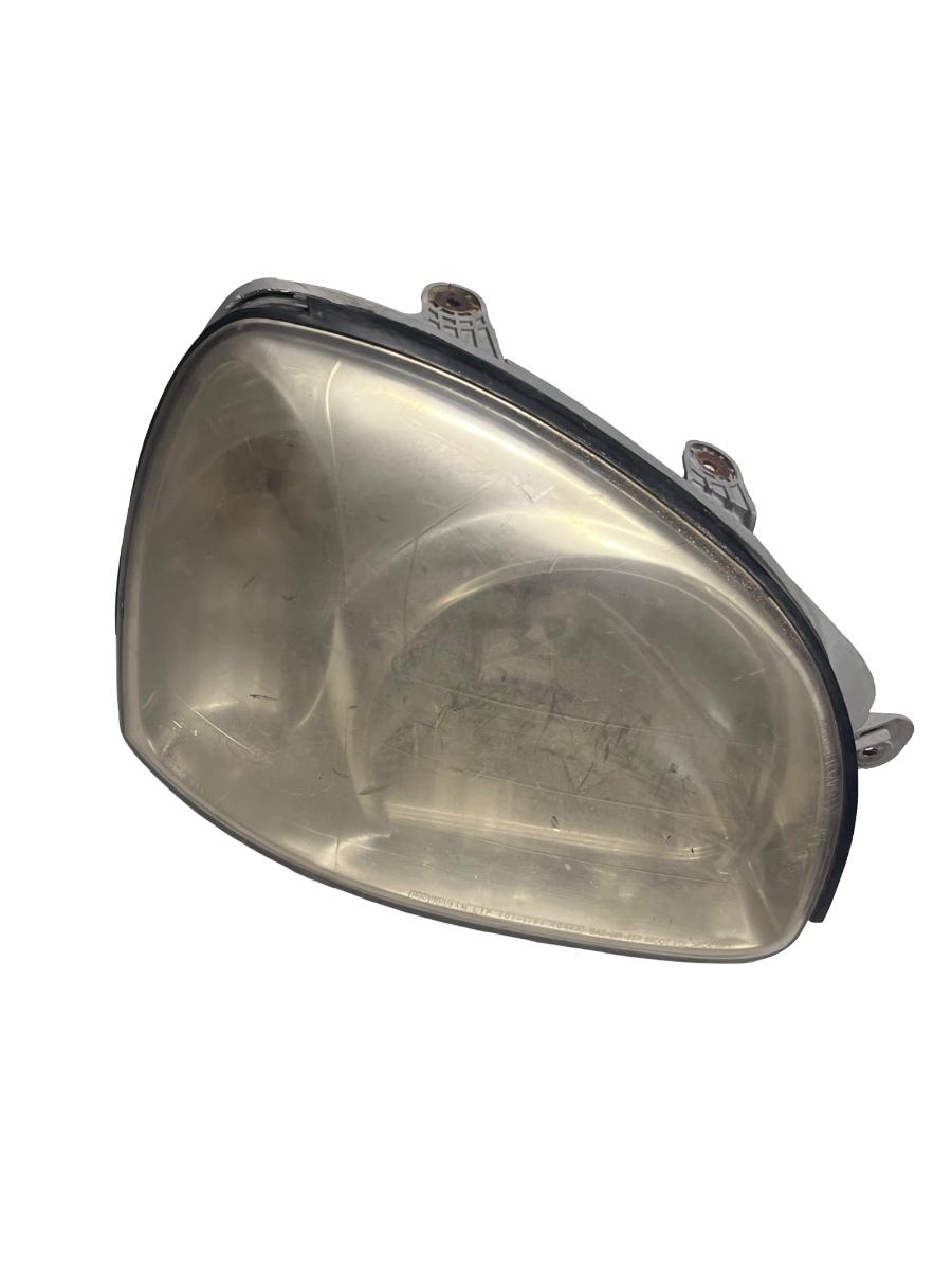 Far dreapta fata HYUNDAI SANTA FE I SM 2000 - 2006 92102-26XXX