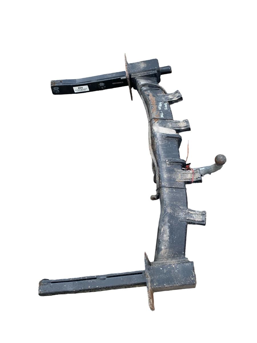 Carlig de remorcare MERCEDES-BENZ M-CLASS II W164 2005 - 2012 A1643100537