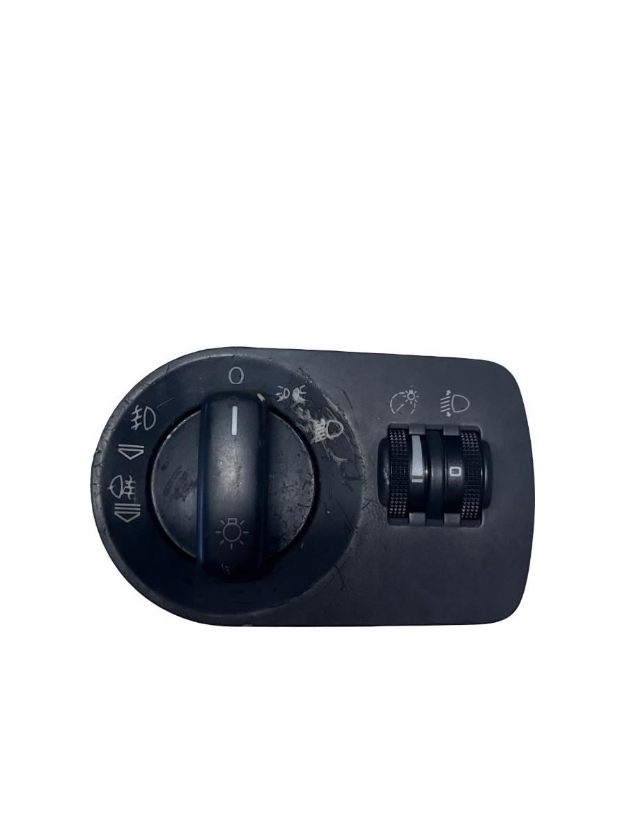Bloc lumini AUDI A3 II 8P1 2003 - 2013 8P0919094
