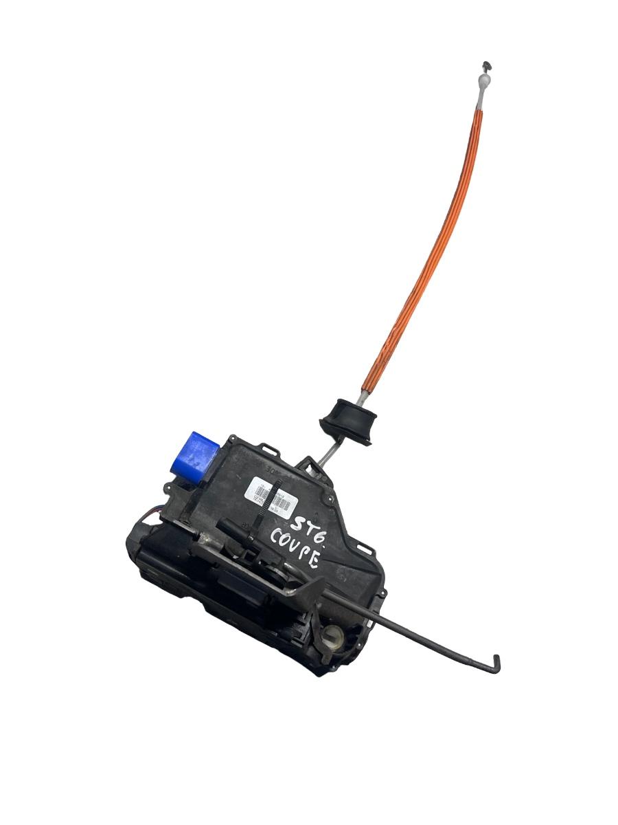 Broasca usa stanga fata AUDI A3 II 8P1 2003 - 2013 VAG 4E1837015