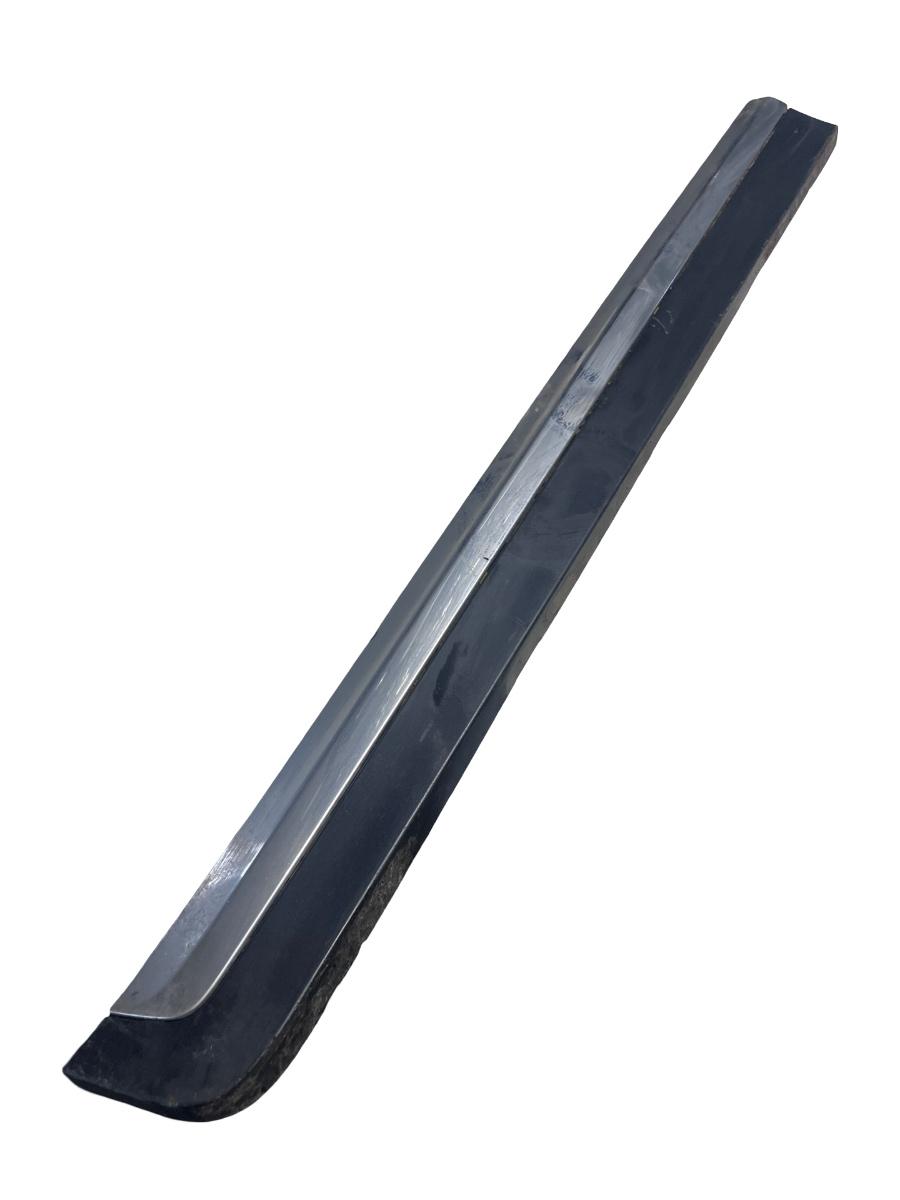 Bandou portiera stanga fata VOLVO XC60 156 2008 -> 31333816
