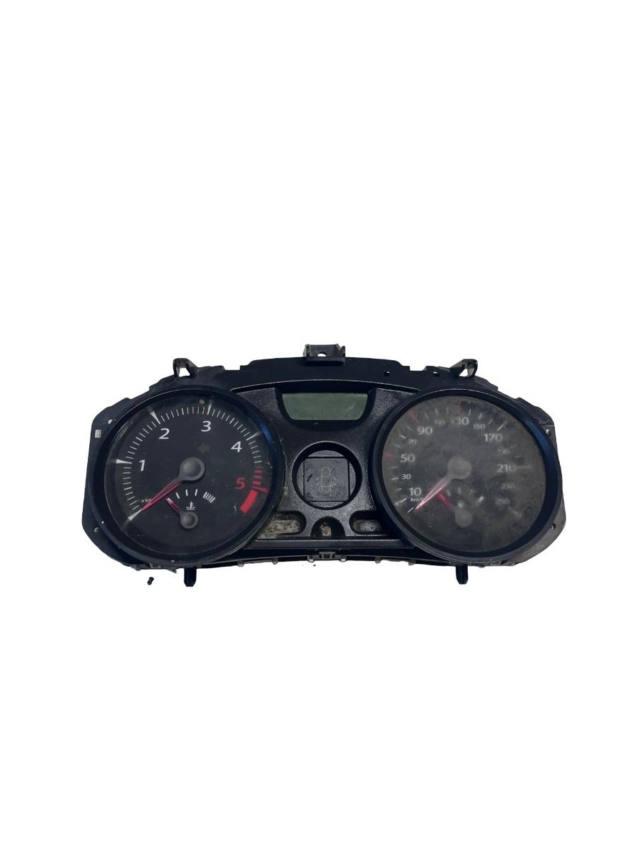 Ceas de bord RENAULT MEGANE II Cu defect Coupé-Cabriolet EM0/1_ 2003 - 2010 1.5 dCi K9K 734 8200408785