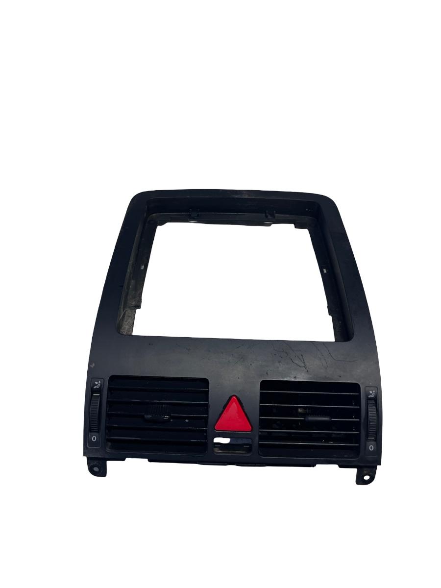 Grila de ventilatie bord centrala VOLKSWAGEN TOURAN 1T1, 1T2 2003 - 2010