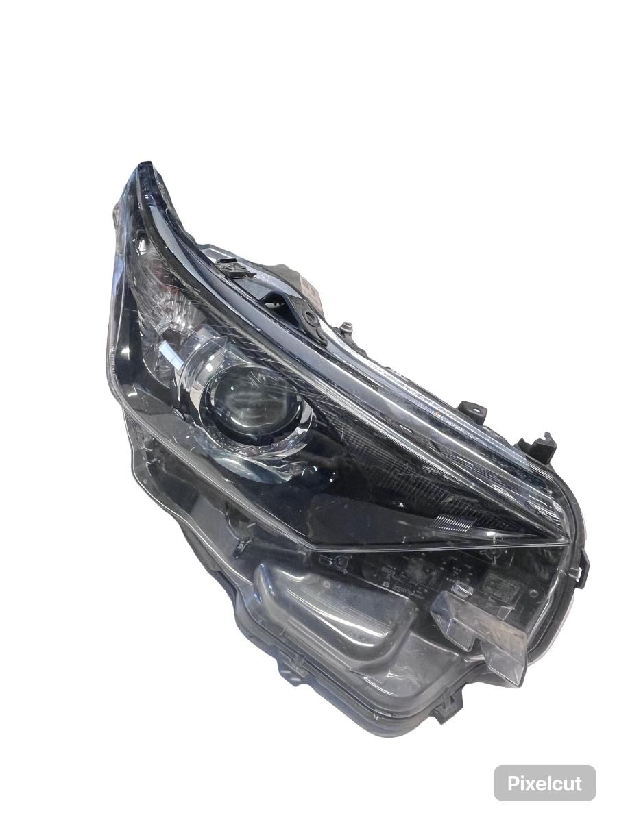 Far dreapta fata CU DEFECT TOYOTA AURIS ZWE18_, NZE18_, ZRE18_ 2012 ->