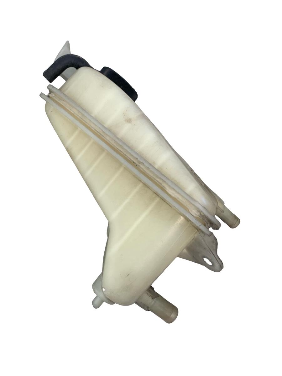 Vas rezervor de expansiune lichid de racire TOYOTA AURIS ZWE18_, NZE18_, ZRE18_ 2012 -> 1.8 Hybrid 2ZR-FXE 16480-0D030