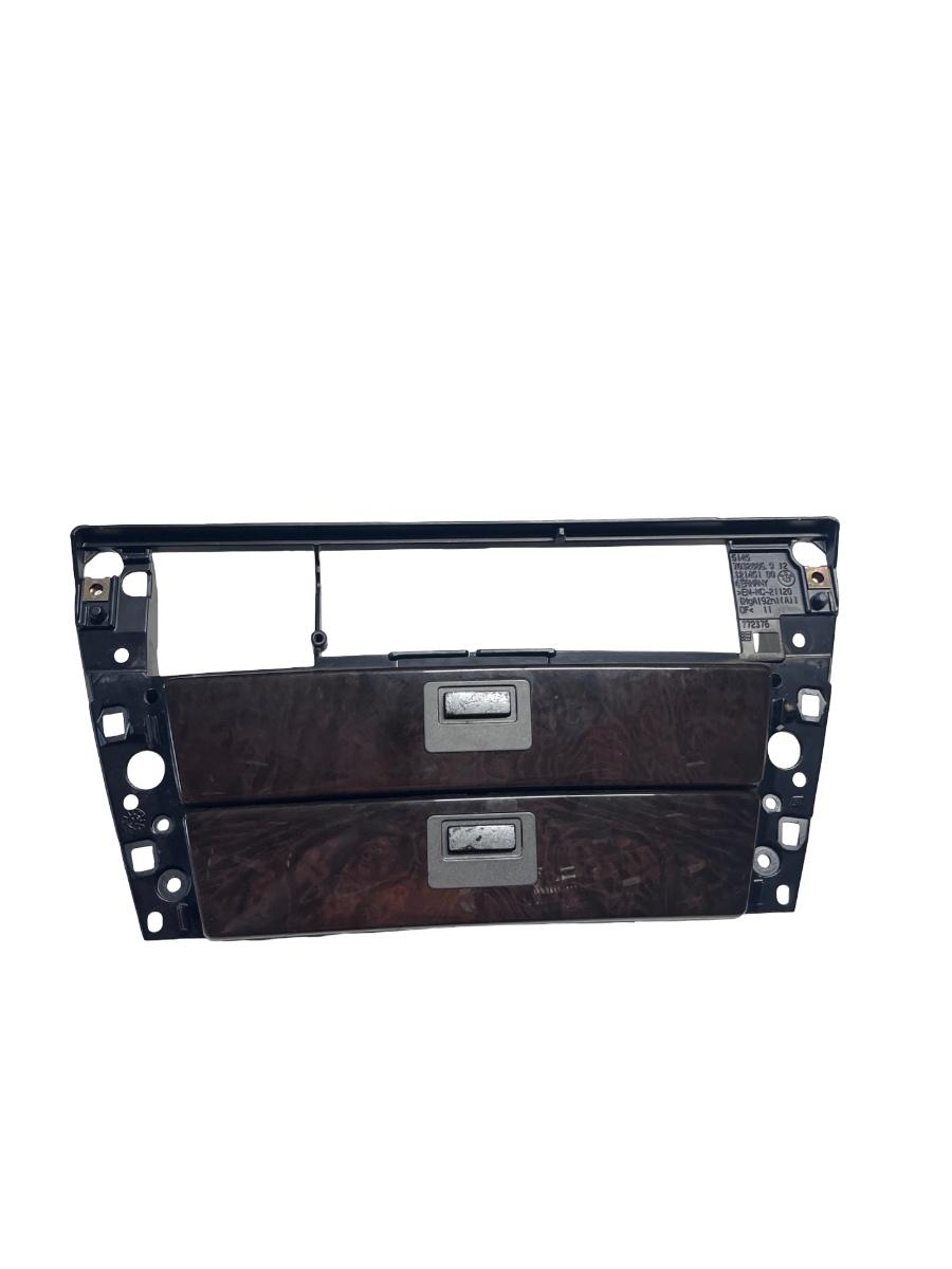 Compartiment/spatiu de depozitare panou de bord BMW 7 IV E65, E66, E67 2001 - 2009 7032886