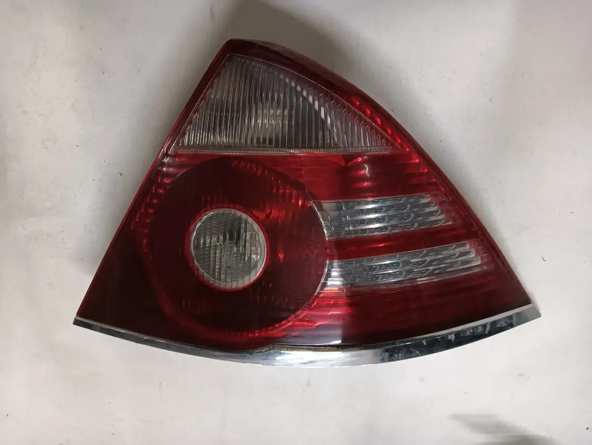 Stop dreapta spate FORD MONDEO facelift III B5Y 2000 - 2007