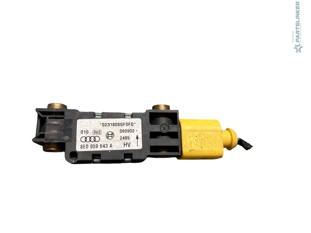 Senzor AUDI A4 II 8E2, B6 2000 - 2005 8E0959643A